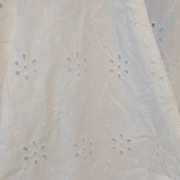 Liz Claiborne White Eyelet Top - Picture 9 of 12